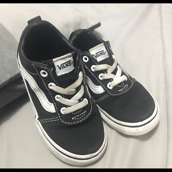 ❌❌SOLD❌❌ Slip on Vans - Picture 2 of 2